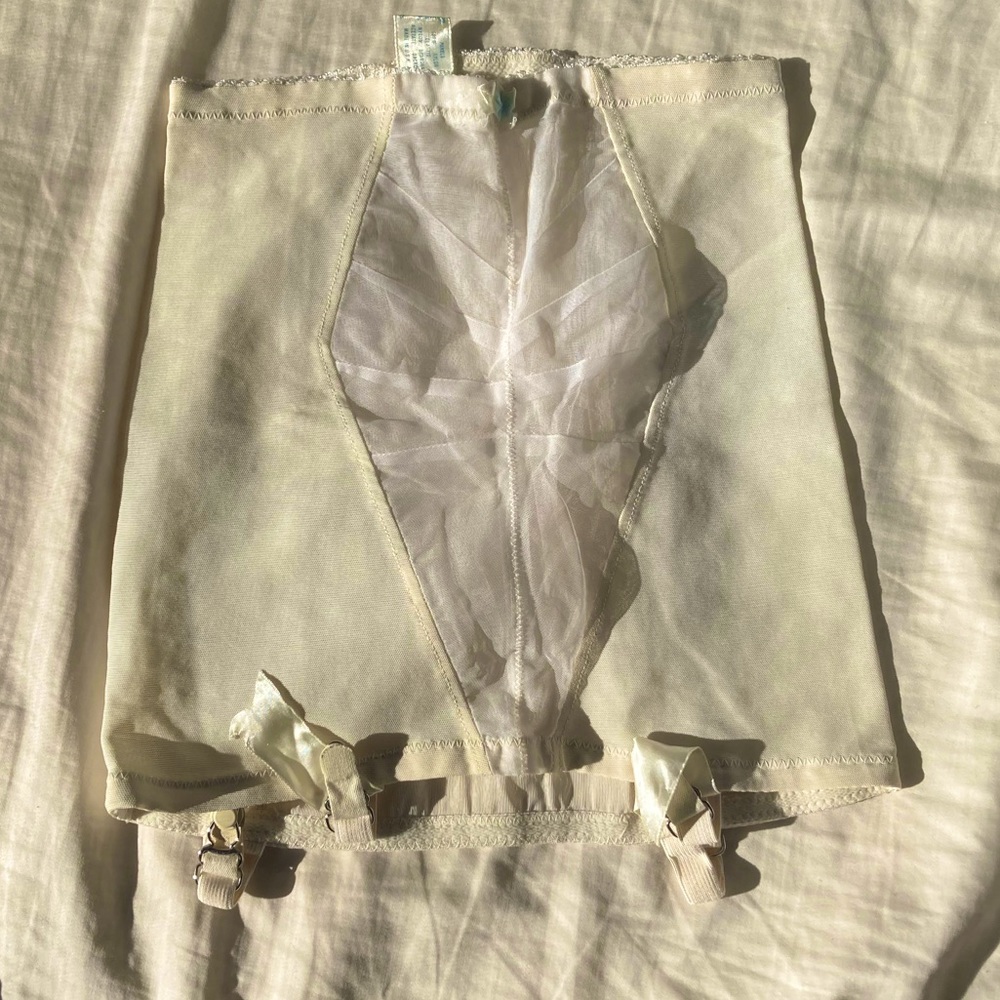 1950s TREO Fashioned Front Girdle